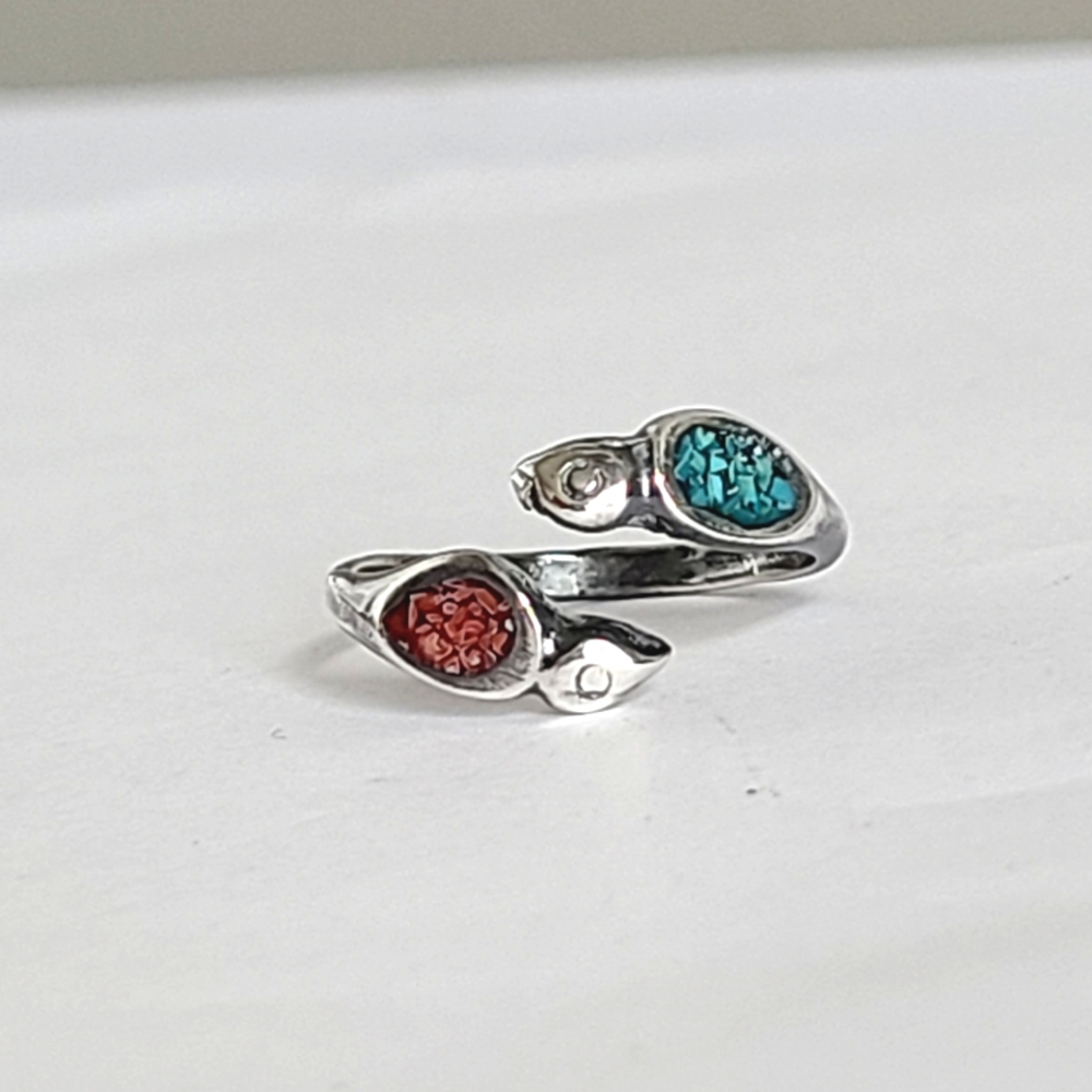 Vintage Boho Native Crushed Turquoise Red Coral Inlay Sterling Silver Snake Ring